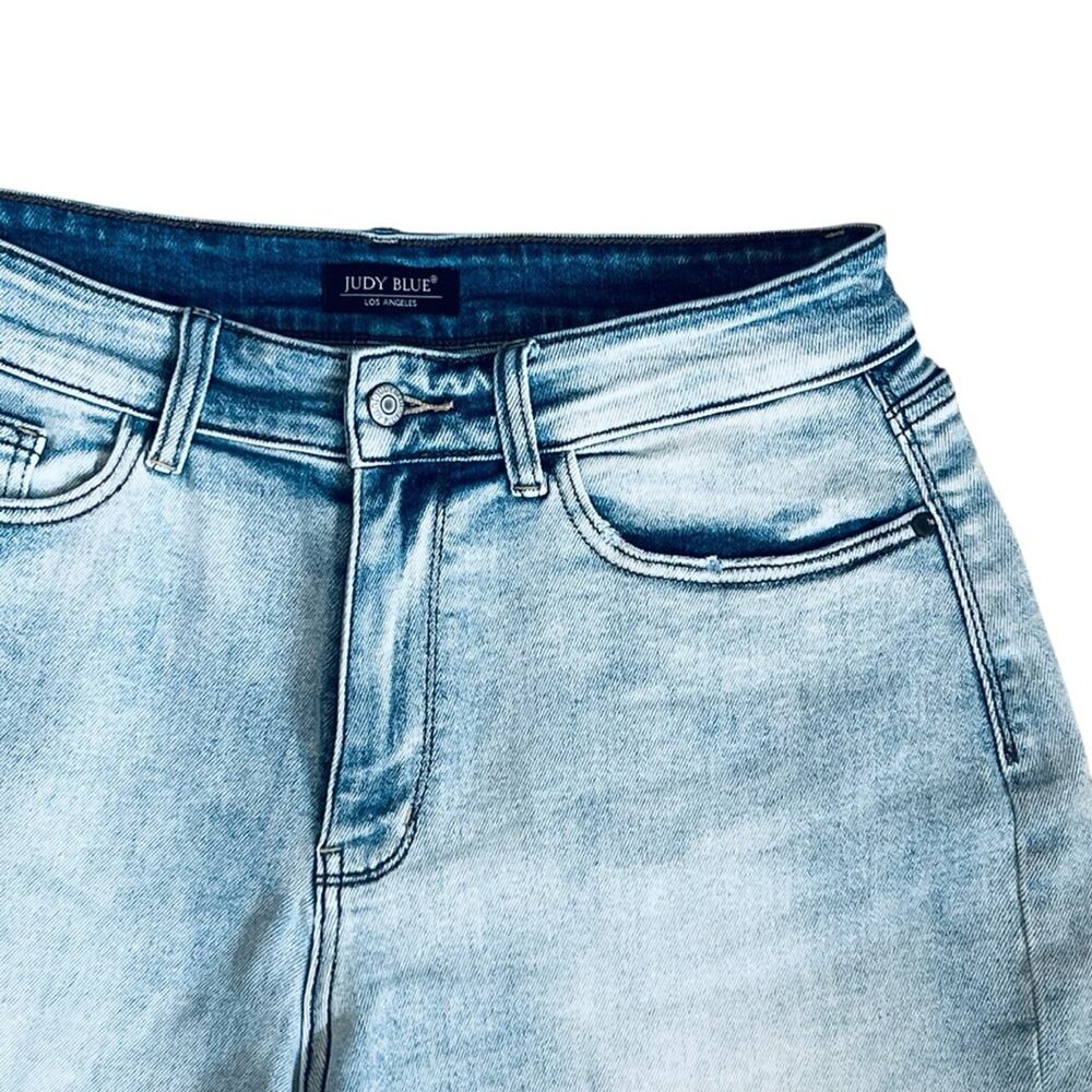 Judy Blue Women’s 1X High Rise Cutoff Denim Dad Shorts Jenny Stretch Light Wash - Picture 5 of 14
